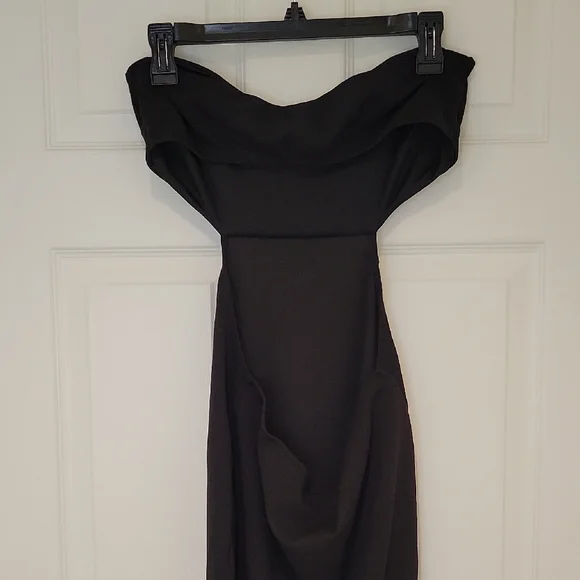Black Evening Gown w/ Side Slit NWT - Picture 4 of 7